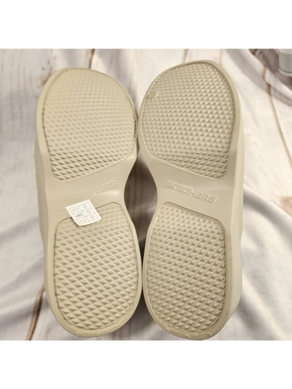 Womens Skechers Natural Rave Platform Slide Sandals Size 10 Beach Resort Summer